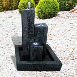 AMUR Gartenbrunnen Brunnen Zierbrunnen Zimmerbrunnen Springbrunnen Brunnen mit Trio-Basalt-2 mit LED-Licht - 230V Wasserfall Wasserspiel für Garten, Gartenteich, Terrasse, Balkon Sehr Dekorativ