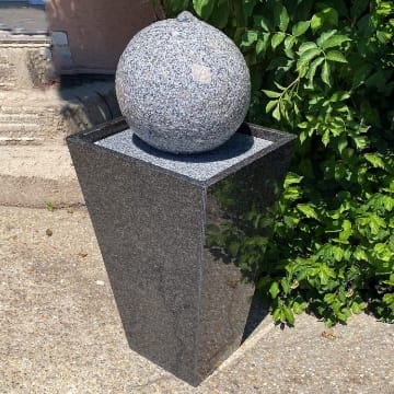 Granit - Kugelbrunnen 'Memphis'