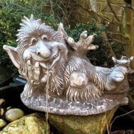 Steinfigur Wasserspeier Wichtel Troll Garten Deko Gartenfiguren Fantasiefigur von Steinfiguren Wulfert